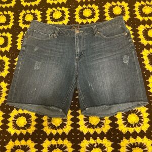 Seven7 Vintage Women’s Denim Jean Shorts Flayed Hem Slim Fit Size 12